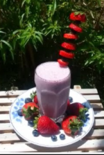 Frozen Strawberries, Banana and Blueberries Smoothie Recipe