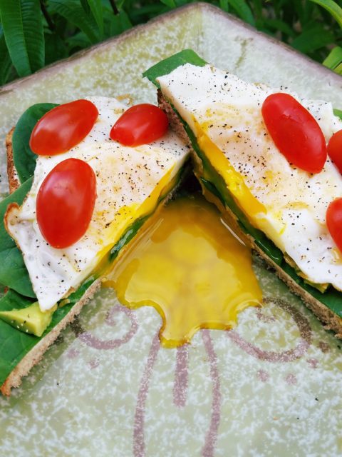 egg and avocado toast recipe